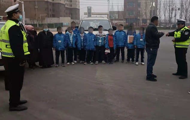 超员14人