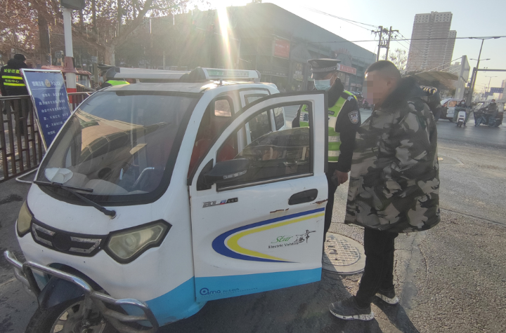 规范保障大队综合治理电动三轮车